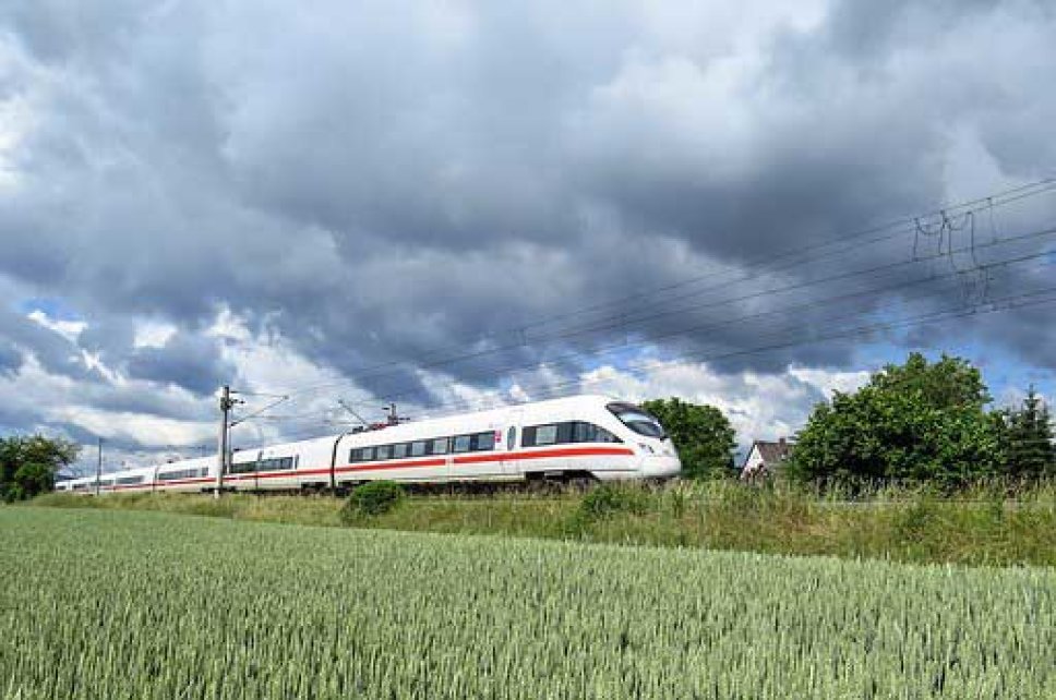 Intercity-express-1284735 _340