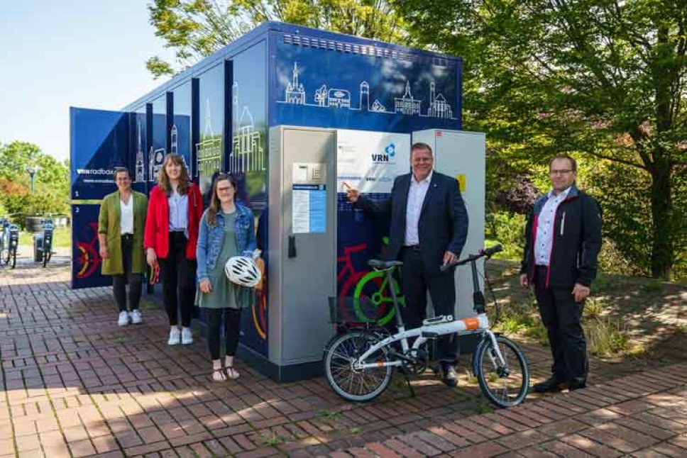 Eine neue Radbox am Bahnhof Hockenheim
