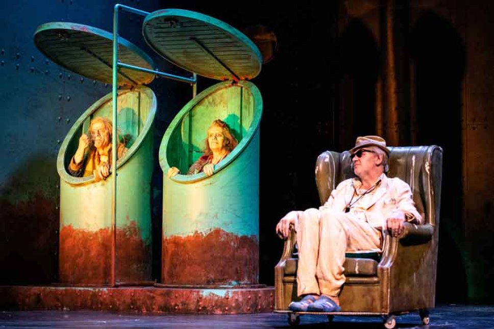 Szene aus einem Theaterstück
