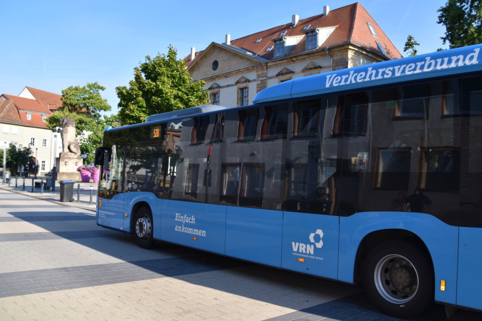 Vrn Bus Landau Rathaus