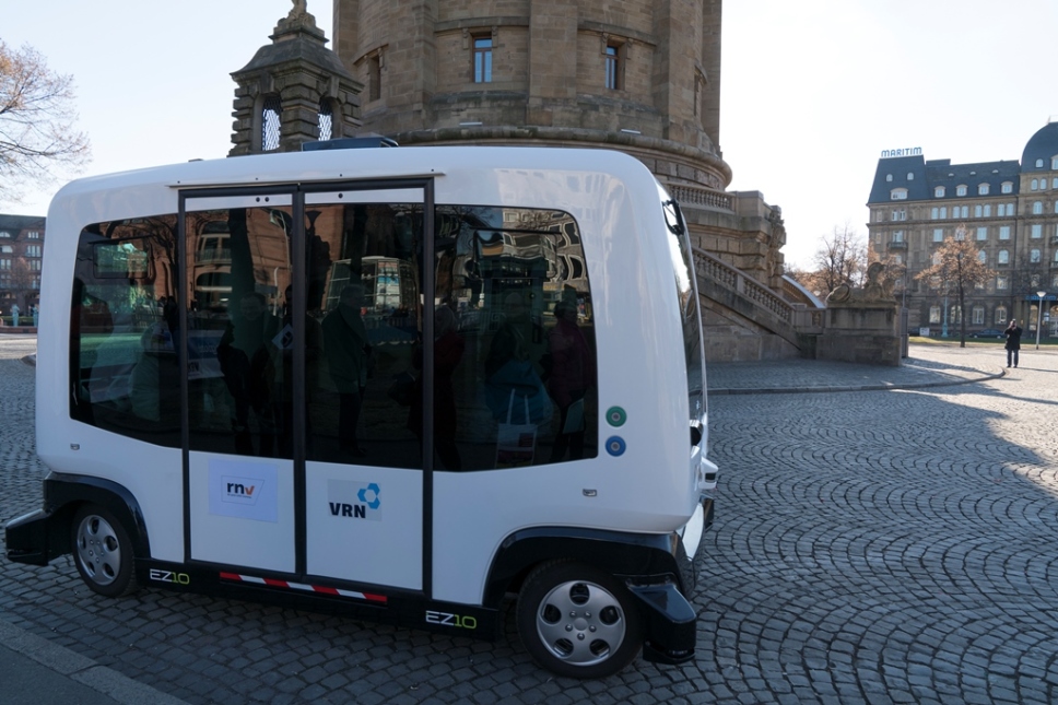 Foto-roboshuttle Wasserturm-6-1-2017