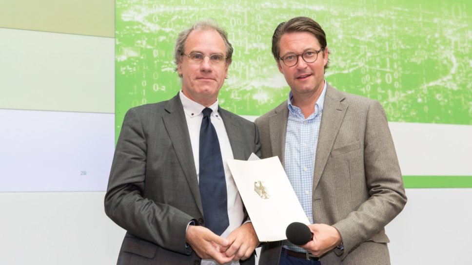 Foto Thewalt Hd Übergabe Bmvi Förderbescheid Digi Verkehrssysteme-i-kl