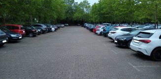 Parksensoren auf dem P+R Platz am Bahnhof in Hockenheim vereinfachen Parkplatzsuche
